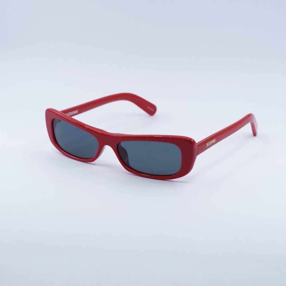 Jacquemus CAPRI JAC/55 C2 Sunglasses Red Rectangle Frame, Grey Lenses